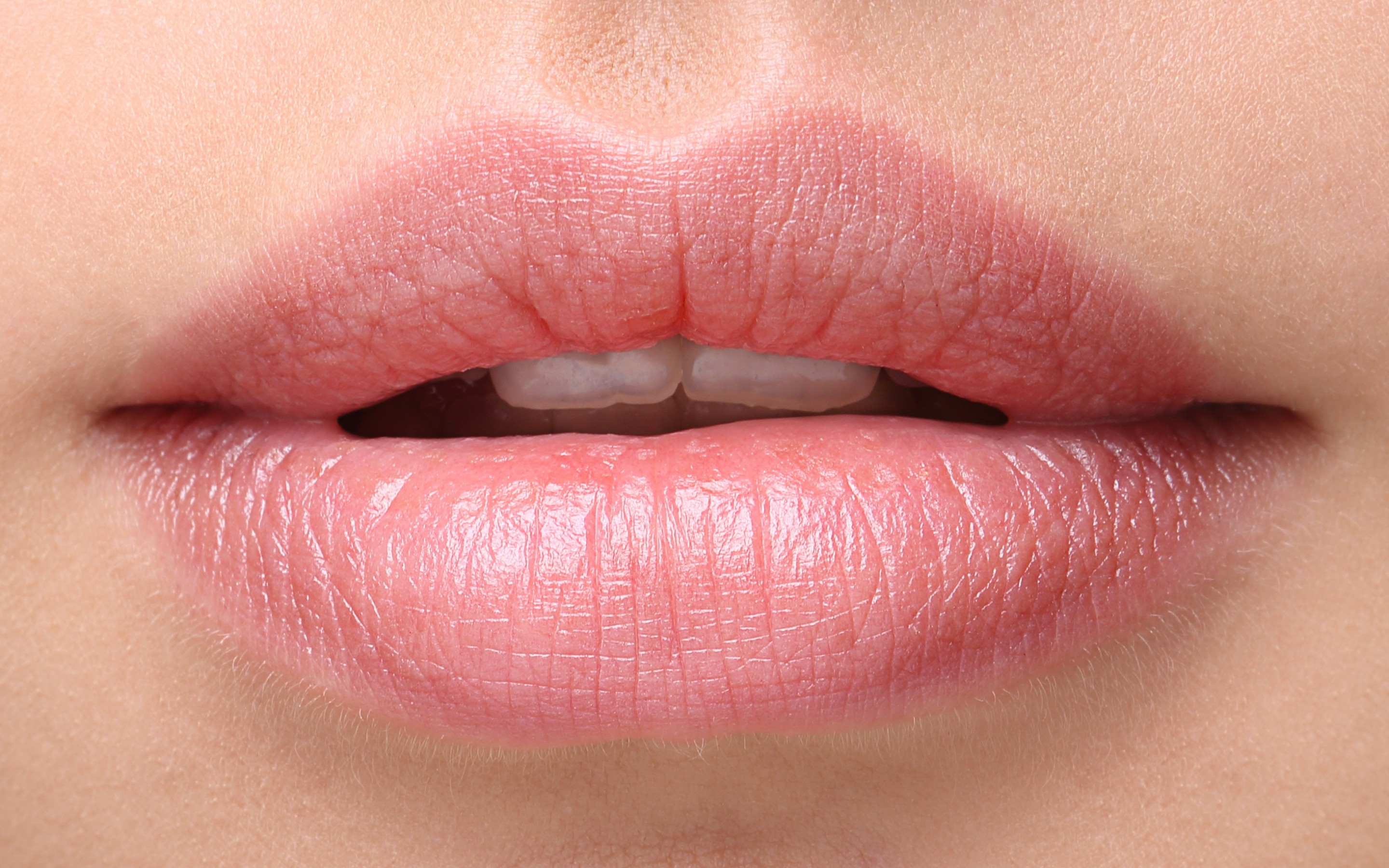 lips-2880x1800-woman-beautiful-closeup-hd-2464